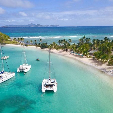Отель Salt Whistle Bay Retreat Mayreau Island Экстерьер фото